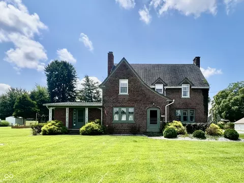 1995 S Main St, Vallonia, IN 47281