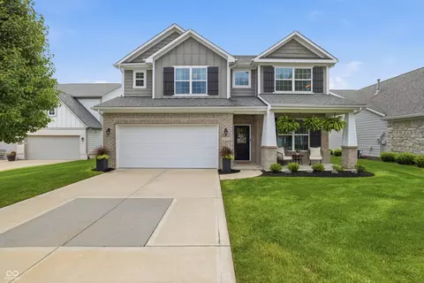 2373 Somerset Cir, Franklin, IN 46131