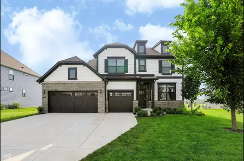 5341 Peachtree Rd, Zionsville, IN 46077