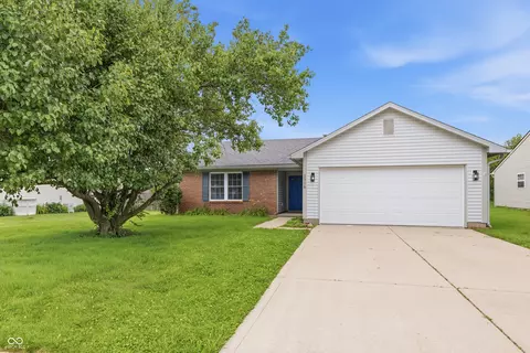 1316 Lindsey Ln, Lebanon, IN 46052