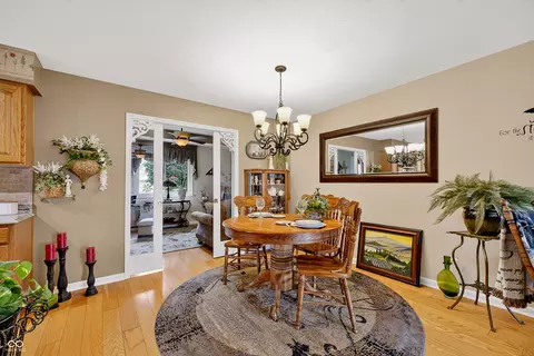 Dining - 175 Warwick Way, Pendleton, IN 46064 photo 1 of 2