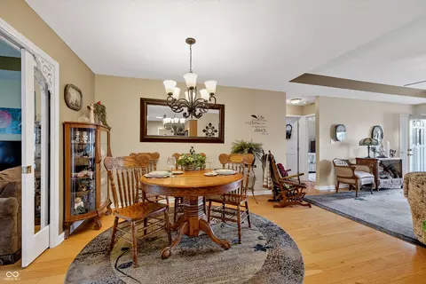 Dining - 175 Warwick Way, Pendleton, IN 46064 photo 2 of 2