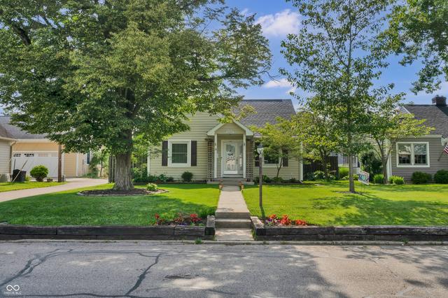 2222 Chestnut St, Columbus, IN 47201