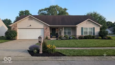 5065 Emmert Dr, Indianapolis, IN 46221