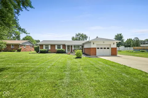 3127 S Fielding Rd, New Palestine, IN 46163