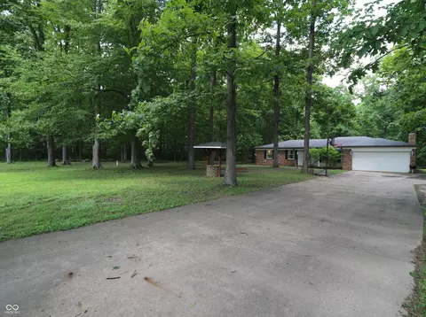 3020 W Offield Monument Rd, Crawfordsville, IN 47933