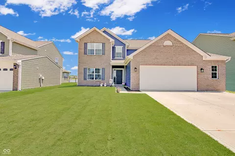 8727 Stoddard Ln, Indianapolis, IN 46217