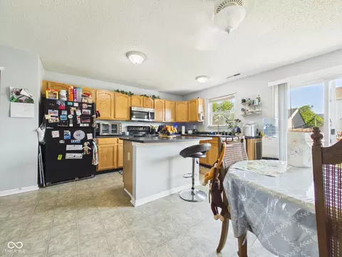 Kitchen - 9542 W Constellation Dr, Pendleton, IN 46064 photo 1 of 4