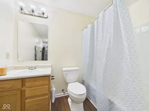 Bath - 9542 W Constellation Dr, Pendleton, IN 46064 photo 2 of 3