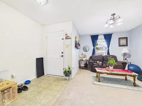Entry Way - 9542 W Constellation Dr, Pendleton, IN 46064 photo 1 of 1