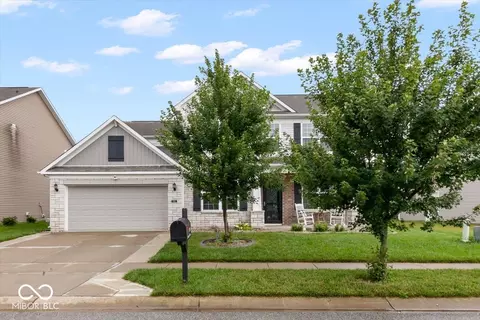 5351 Aster Dr, Plainfield, IN 46168 photo 2