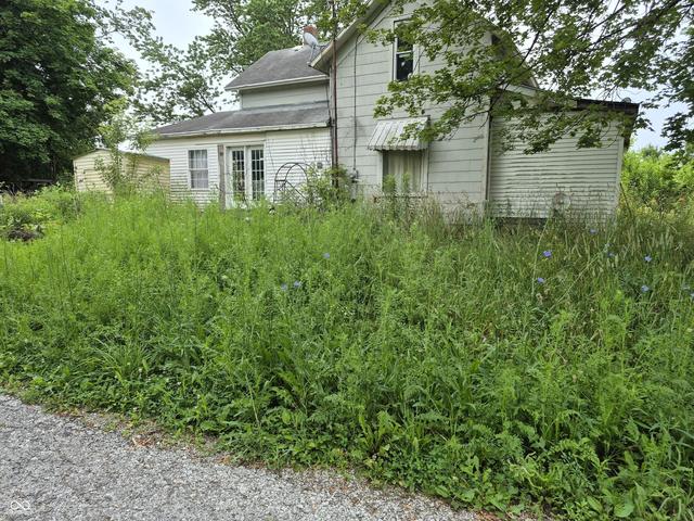 125 W Woodring Rd, North Manchester, IN 46962