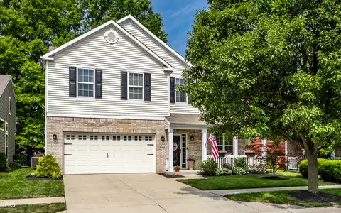 13044 W Elster Way, Fishers, IN 46037