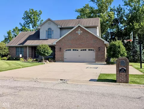 179 Harvest Ln, Versailles, IN 47042
