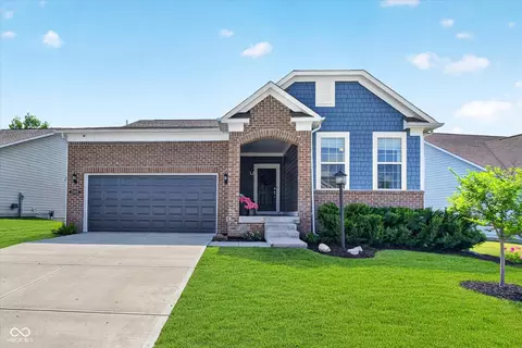 15919 N Harstad Dr, Westfield, IN 46074