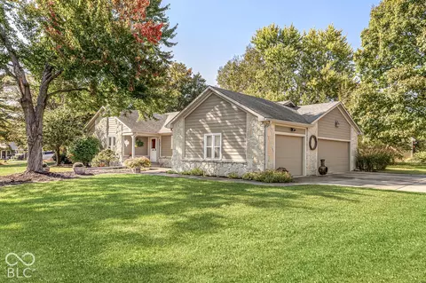 102 Maplewood Dr, Noblesville, IN 46062