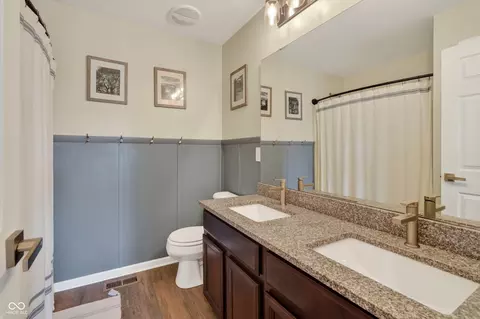 Bath - 13556 Alston, Fishers, IN 46037 photo 4 of 5