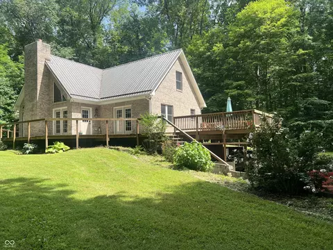 2861 W Aurora Ct, Monrovia, IN 46157