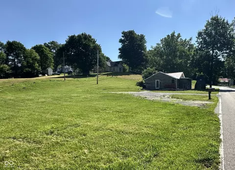 3484 E Mahalasville Rd, Martinsville, IN 46151