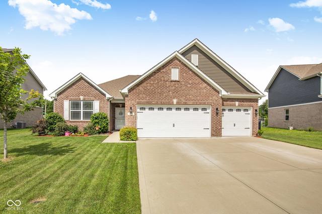 3268 S Cordell Rd, New Palestine, IN 46163