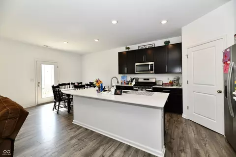 Kitchen - 678 Blackrock Dr, Pendleton, IN 46064 photo 1 of 8