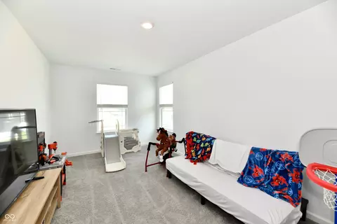 Bedroom - 678 Blackrock Dr, Pendleton, IN 46064 photo 4 of 11