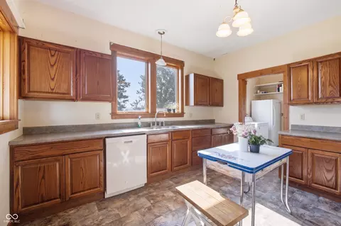 Kitchen - 10271 S 550 E, Brook, IN 47922 photo 4 of 6