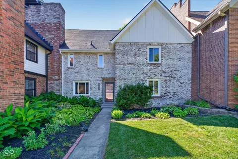 10768 Downing St, Carmel, IN 46033