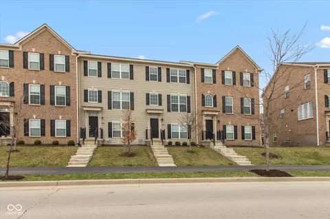 7247 Barker St, Carmel, IN 46033