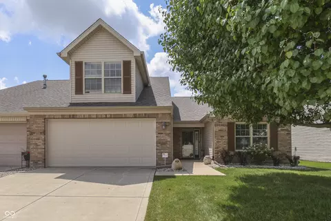 1391 Hamilton Dr, Greenwood, IN 46143