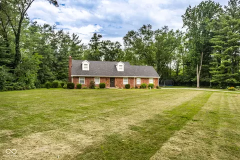 5422 Mann Rd, Indianapolis, IN 46221