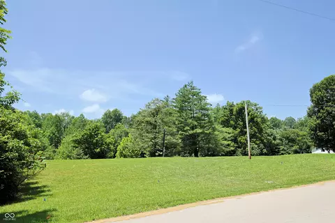 9950 S Chapel Hill Rd, Heltonville, IN 47436