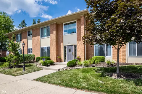 586 Hunters Dr #D, Carmel, IN 46032
