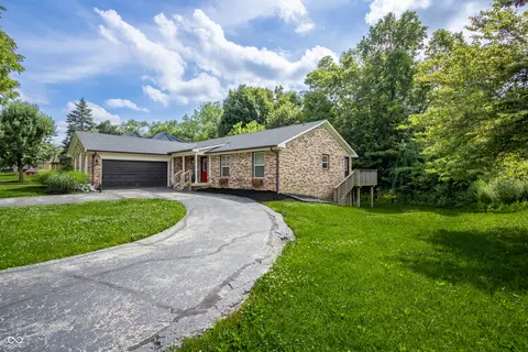 140 Appletree Row, Greenwood, IN 46142