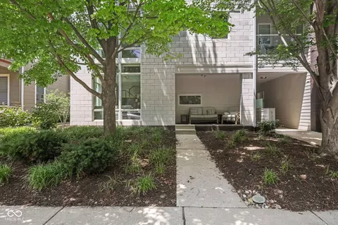 932 N Broadway St #1, Indianapolis, IN 46202