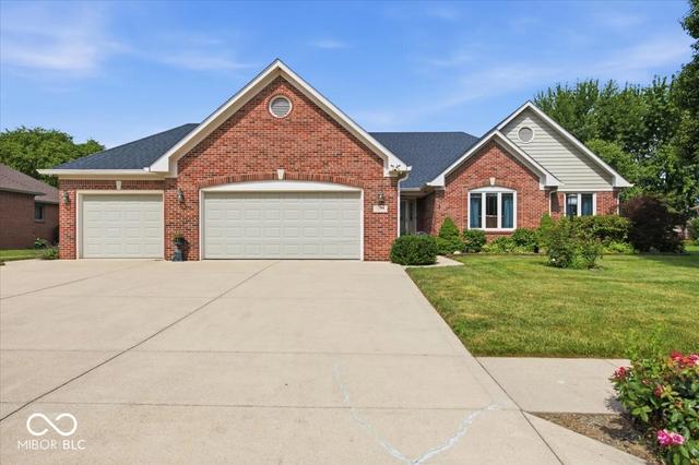 1094 Brookway Dr, Avon, IN 46123
