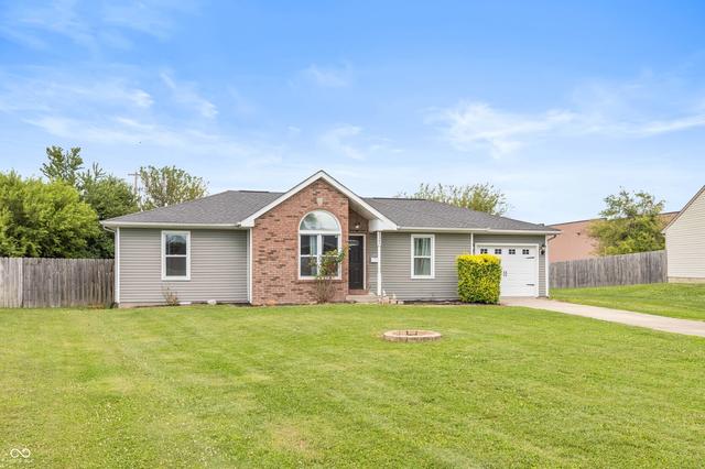 1122 Cottage Cir, Seymour, IN 47274