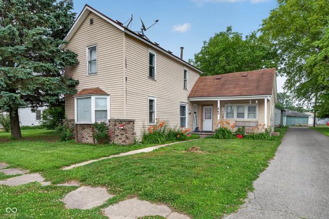 110 E North St, Royal Center, IN 46978
