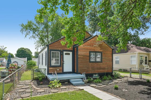 2027 Gerrard Ave, Speedway, IN 46224