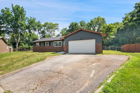221 Fisher Ct, Indianapolis, IN 46241