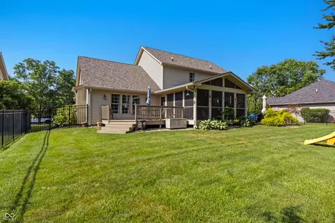 Exterior - 3984 Jonathan Ridge Dr, Columbus, IN 47201 photo 16 of 17