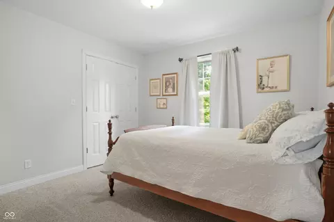Bedroom - 3984 Jonathan Ridge Dr, Columbus, IN 47201 photo 4 of 10