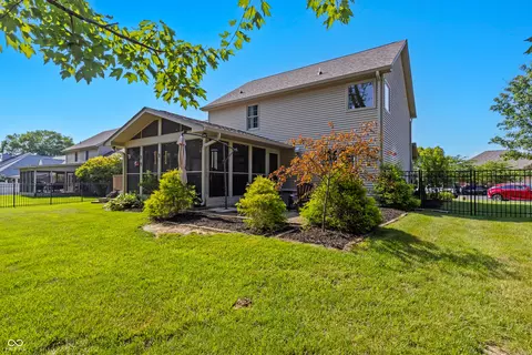 Exterior - 3984 Jonathan Ridge Dr, Columbus, IN 47201 photo 17 of 17