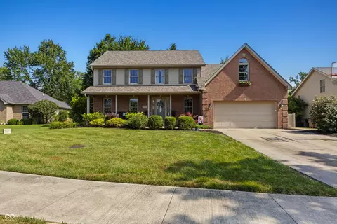 Exterior - 3984 Jonathan Ridge Dr, Columbus, IN 47201 photo 2 of 17