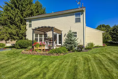 Exterior - 5435 Reston Dr, Plainfield, IN 46168 photo 5 of 7