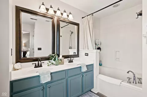 Bath - 5435 Reston Dr, Plainfield, IN 46168 photo 1 of 3