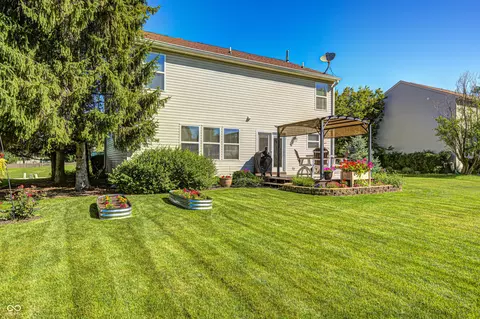 Exterior - 5435 Reston Dr, Plainfield, IN 46168 photo 6 of 7