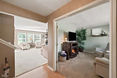 Entry Way - 5435 Reston Dr, Plainfield, IN 46168 photo 3 of 5