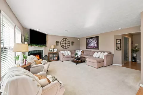 Living - 5435 Reston Dr, Plainfield, IN 46168 photo 5 of 7