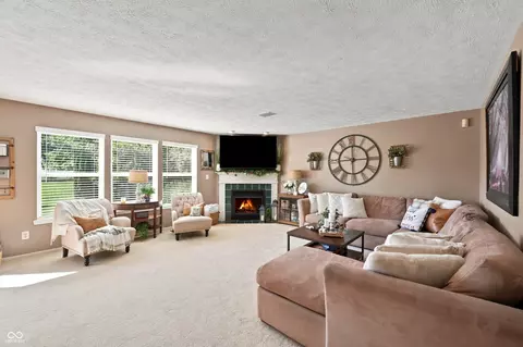 Living - 5435 Reston Dr, Plainfield, IN 46168 photo 3 of 7